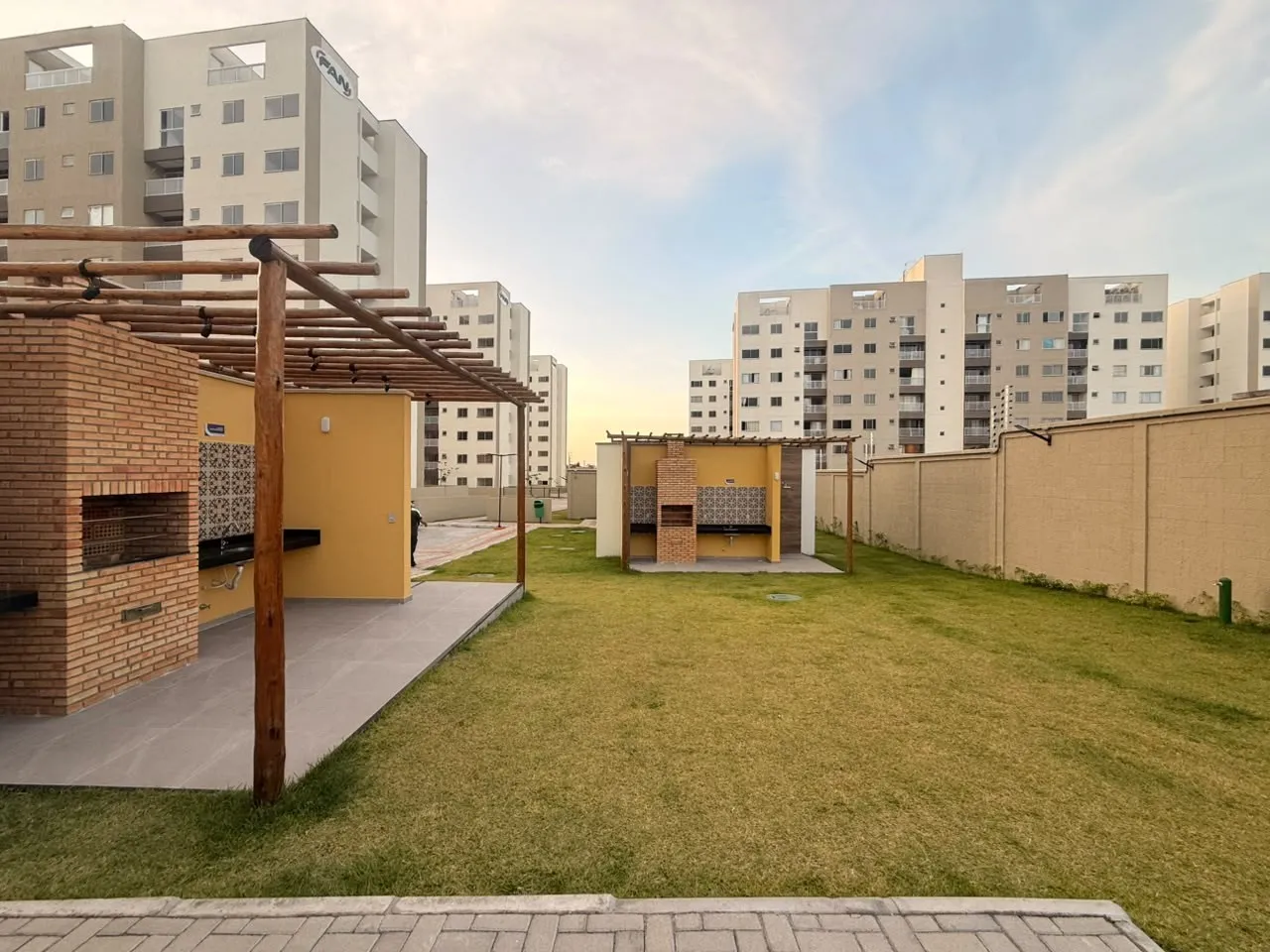 Imagem Apartamento para Venda em Fortaleza, Antônio Bezerra, 2 dormitórios, 1 suíte, 2 banheiros, 1 vaga