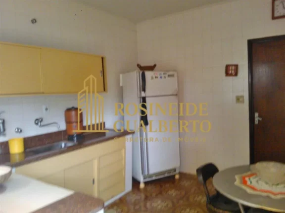 Imagem Oportunidade Imperdível – Moradia Ampla ou Investimento - Martim de Sá