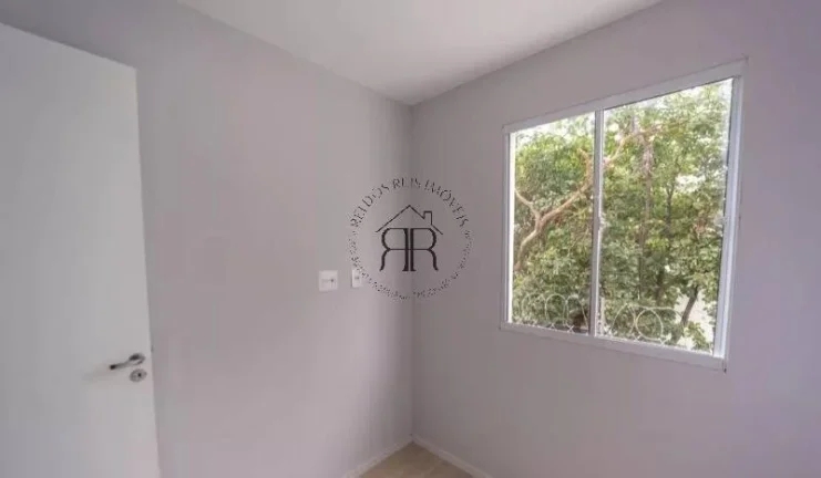 Imagem Este encantador apartamento está localizado na vibrante cidade de São Paulo, oferecendo uma combin...