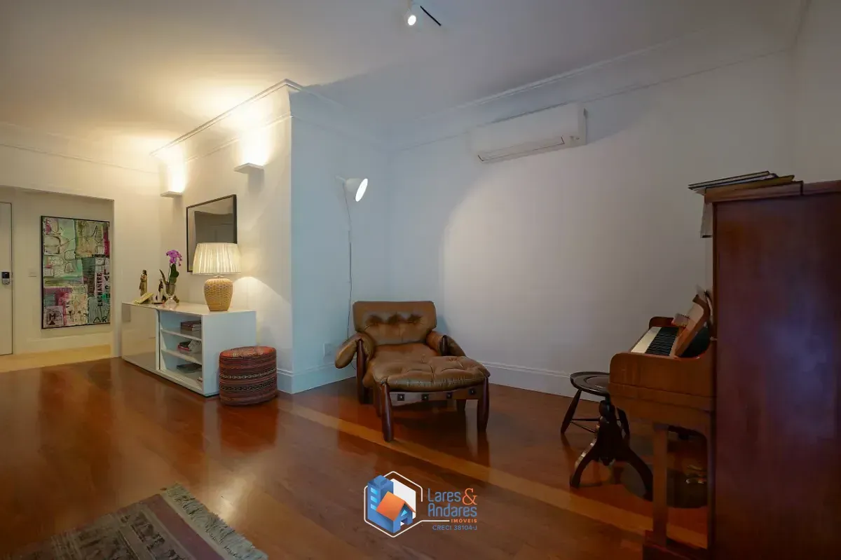 Imagem Apartamento para venda em Real Parque com 4 quartos, sendo 4 suítes, 275m²
