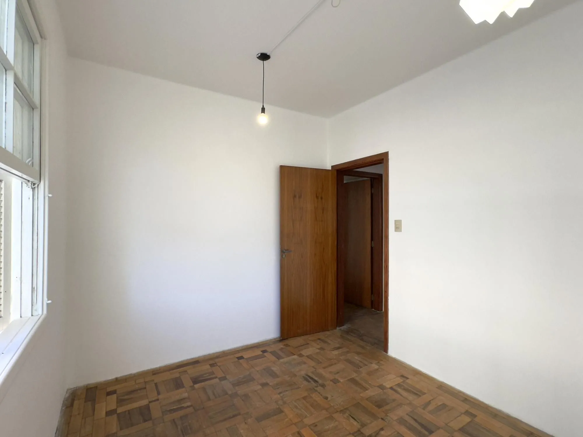 Imagem Apartamento reformado de 68m², 2 dormitórios no bairro Praia de Belas