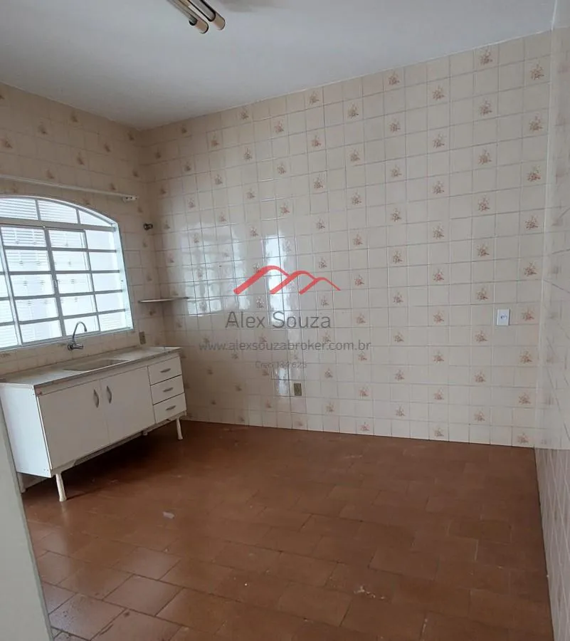 Imagem Casa para Venda em Hortolândia, Jardim Santa Izabel, 4 dormitórios, 1 suíte, 3 banheiros, 4 vagas
