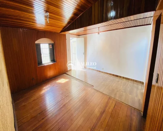 Imagem CASA TÉRREA Á VENDA NO CENTRO DE JUNDIAÍ - SP