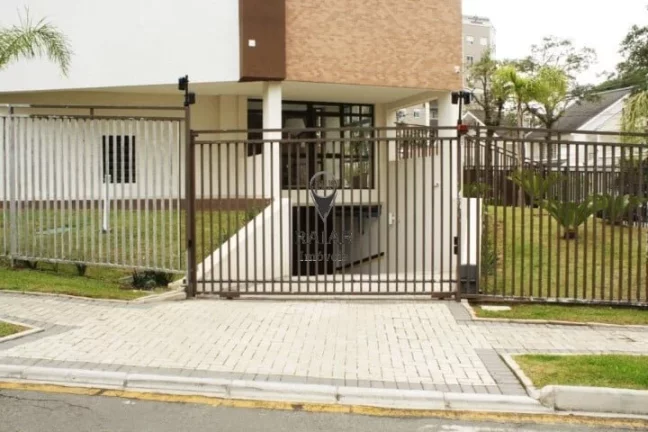 Imagem Localizado em uma das mais tranquilas e arborizadas esquinas do bairro. O Terrasse Musique é uma ob...