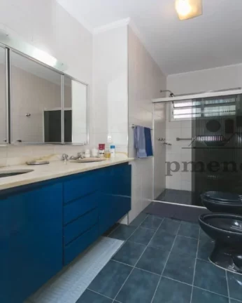 Imagem Apartamento com living para 3 ambientes, 3 dormitórios sendo 1 suíte com closet, banheiros sociais...