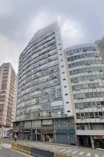 Imagem Sala comercial à venda em Porto Alegre, Centro Histórico, 45m2