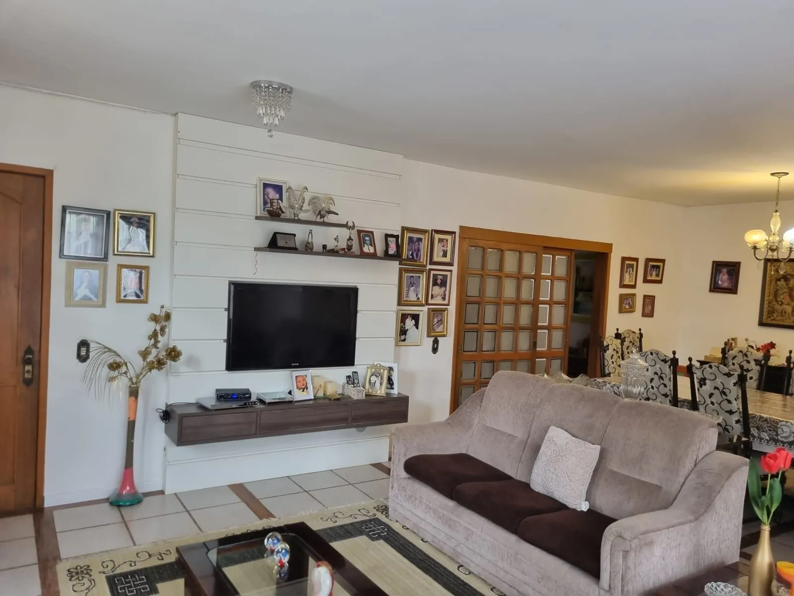 Imagem Casa / Sobrado bem grande 266 m² - Vila João Pessoa - Porto Alegre - Preço bem atrativo