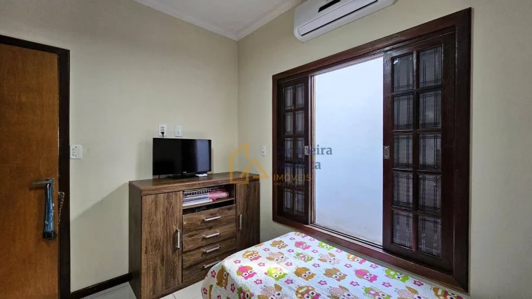 Imagem Casa com 2 dormitórios à venda - Pitéu - Cachoeira Paulista/SP