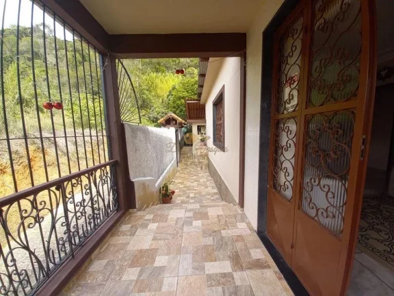 Imagem Casa para Venda em Teresópolis / RJ no bairro Vale do Paraíso