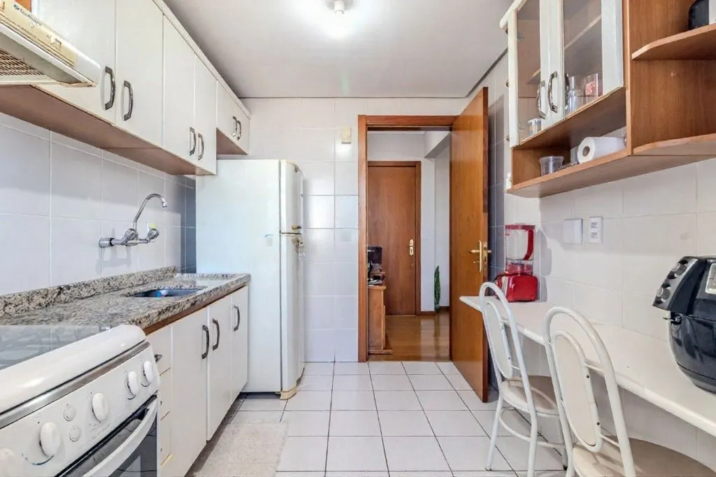 Imagem Apartamento com 2 quartos, vaga dupla - Bairro Petrópolis