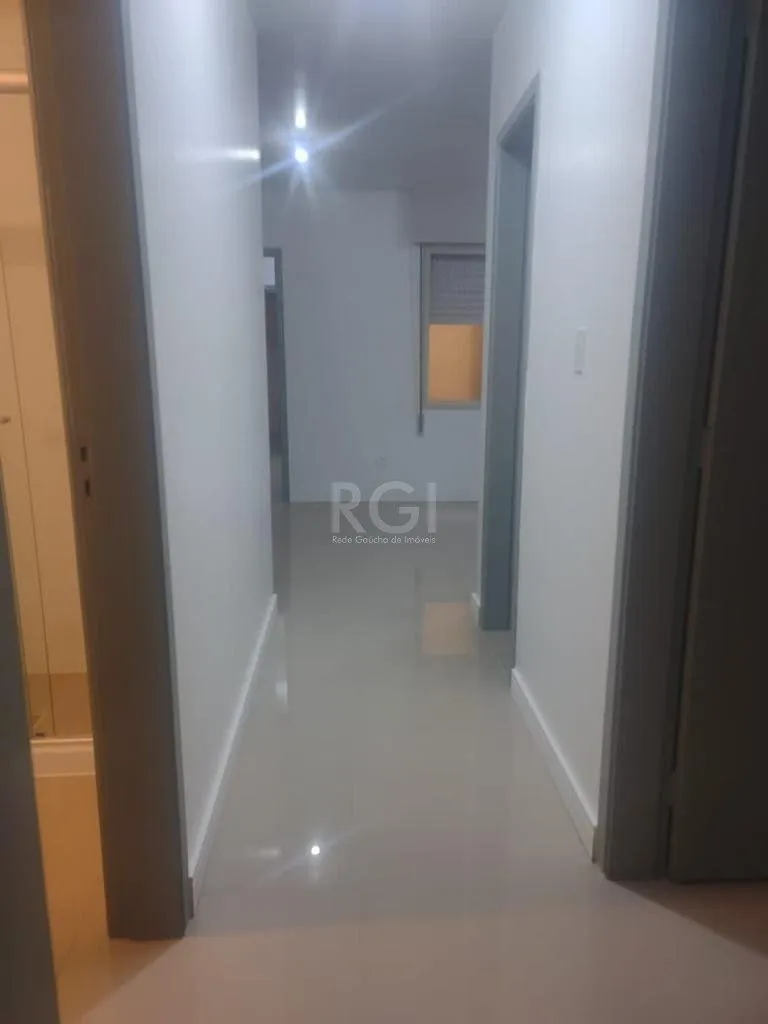 Imagem Apartamento - 73.19m², 3 Quartos, sendo 1 suites, Mont Serrat, Porto Alegre/RS