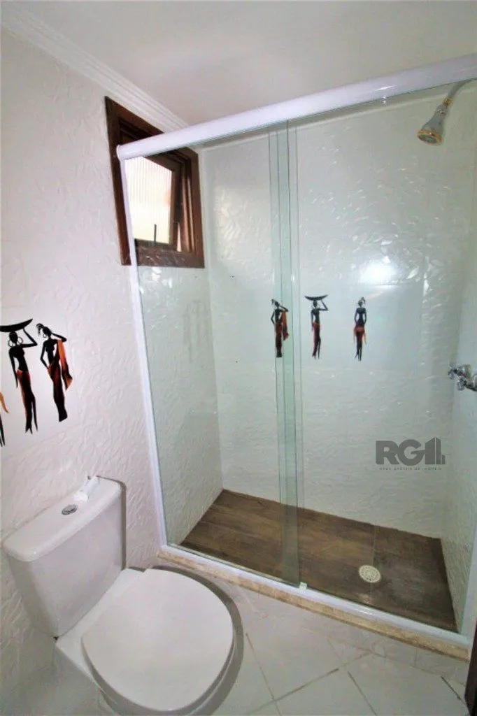 Imagem Casa em condomínio 111m² - 3 dormitórios sendo 1 suíte e 4 vagas no bairro Espirito Santo