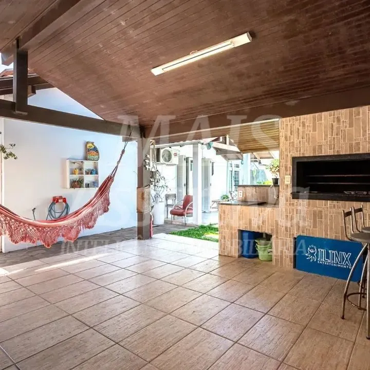 Imagem Casa 4 quartos para Venda no bairro Vila Nova em Novo Hamburgo