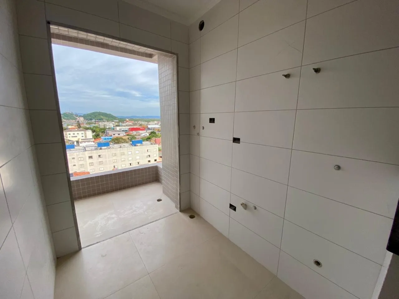 Imagem Apartamento para Venda em Itanhaém, Centro, 3 dormitórios, 3 suítes, 1 banheiro, 2 vagas