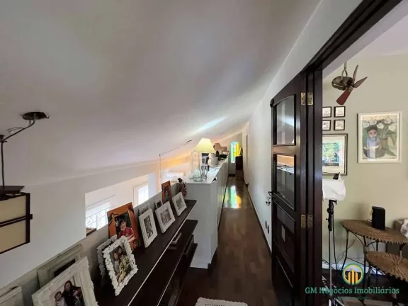 Imagem Imóvel com 2 casas independentes, mas interligadas! 5d/3sts!