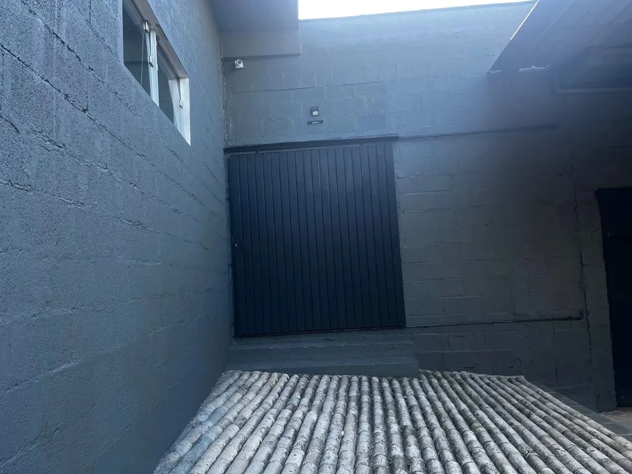 Imagem Salão Comercial para Locação em Sorocaba-SP, Jardim Nogueira: 1 Sala, 1 Banheiro, 50m² de Área!