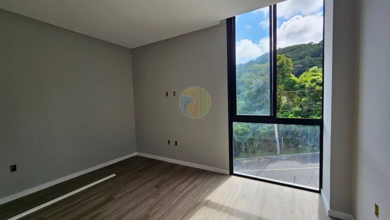 Imagem Casa Triplex Ariribá