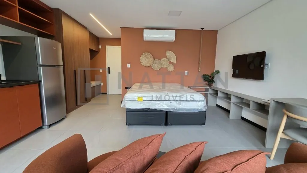 Imagem Studio mobiliado com 59 m², varanda e condomínio com piscina, sauna e quadra poliesportiva