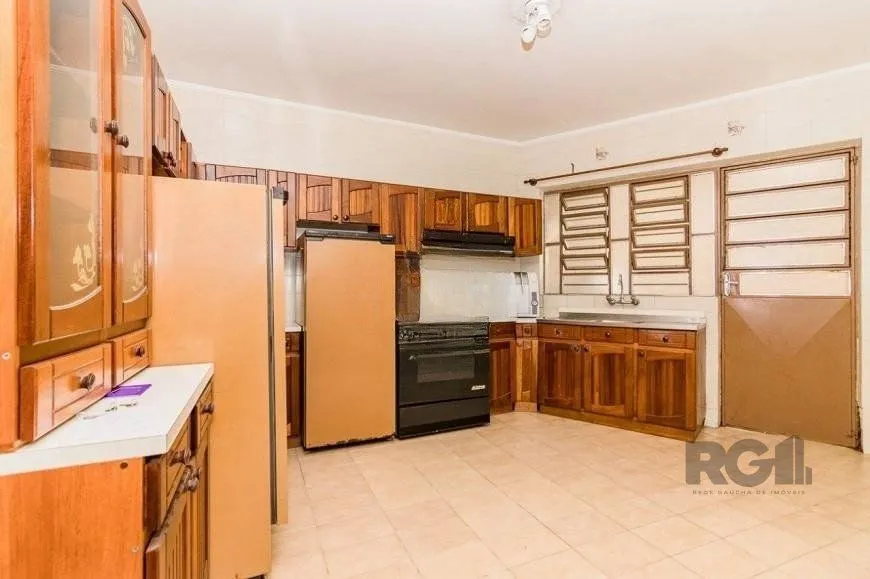 Imagem Casa de 250m², bairro Josefa Barreto