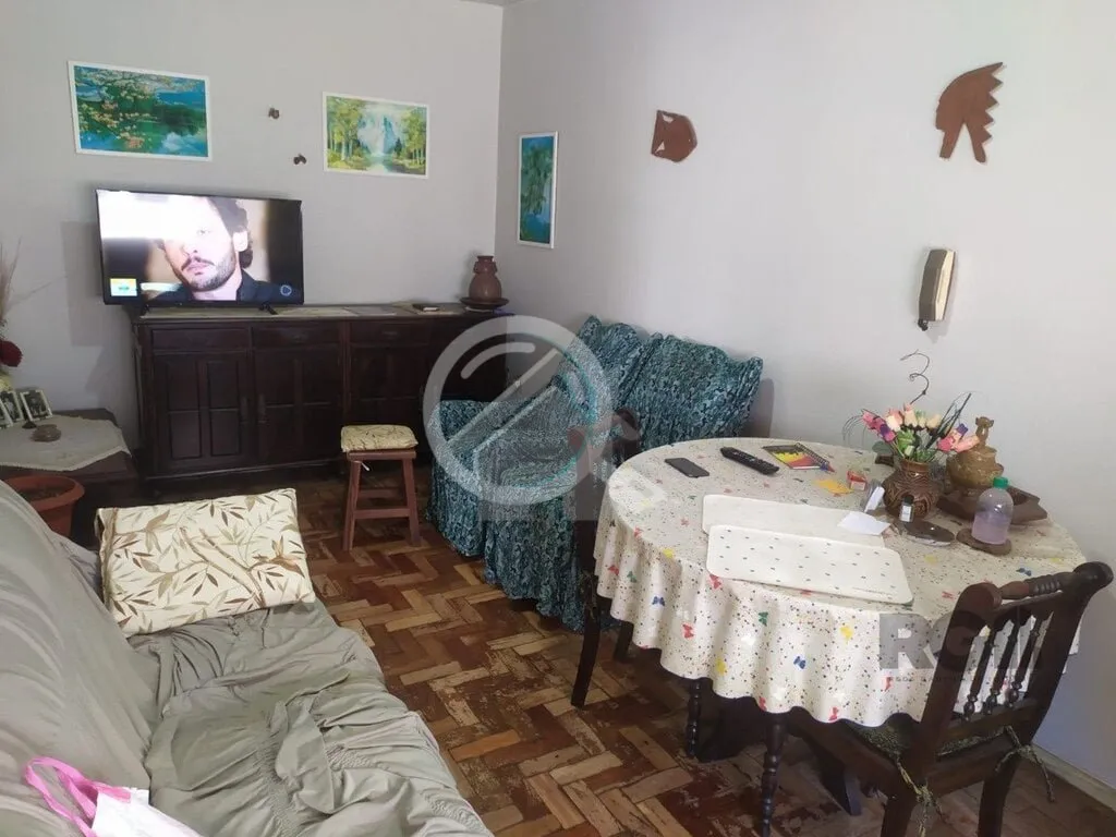 Imagem Excelente oportunidade de apartamento à venda no Bairro Partenon em Porto Alegre. Com 2 dormitório...