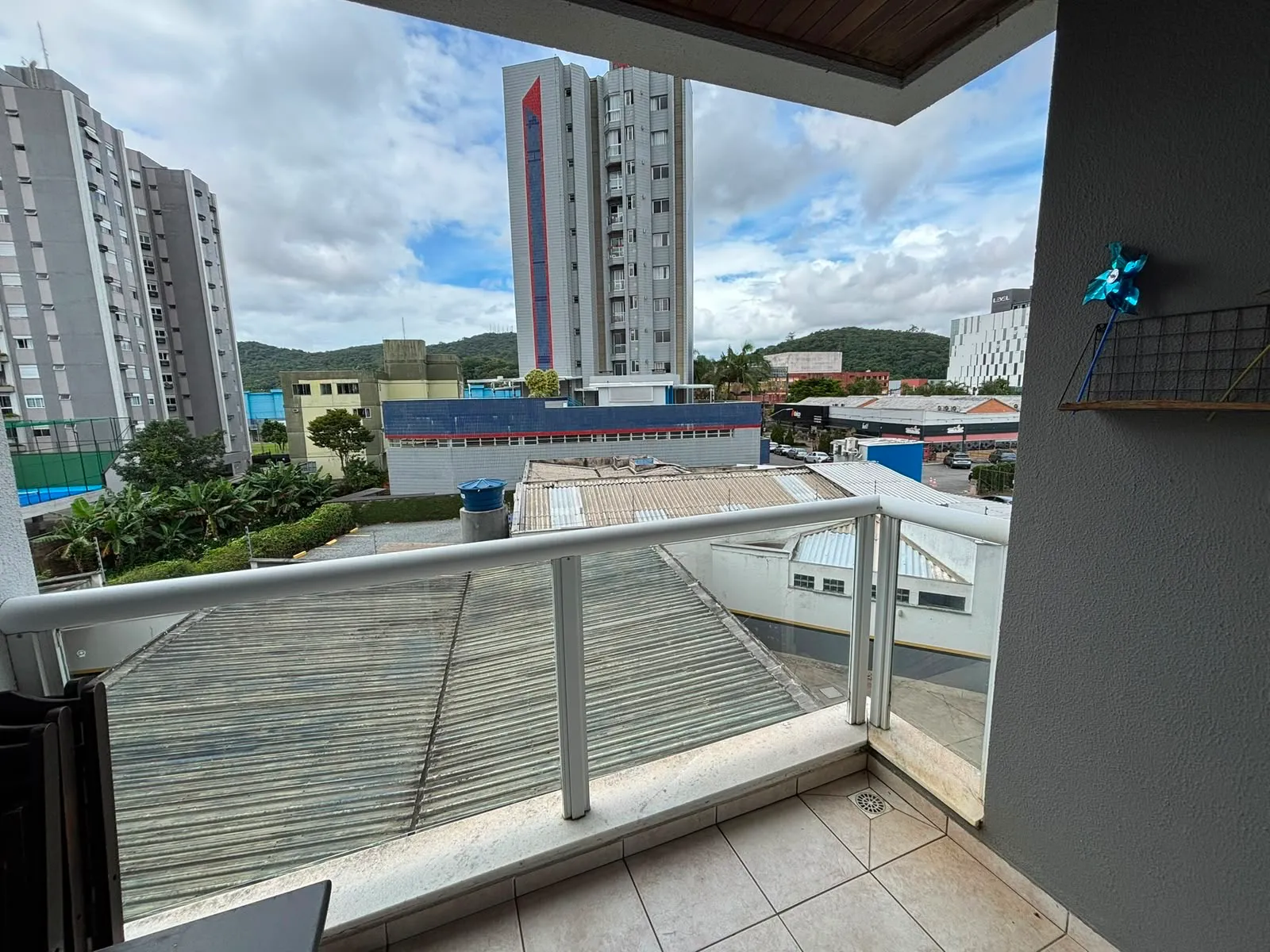 Imagem Apartamento com 2 Quartos à Venda, 75 m² em América - Joinville