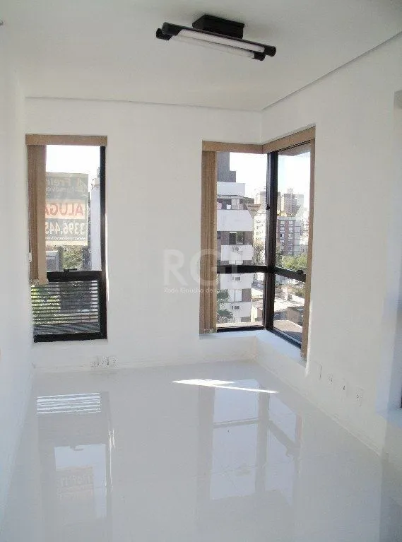 Imagem Conjunto/Sala para Venda - 40m², 0 dormitórios, Menino Deus