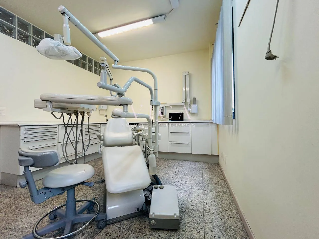 Imagem Venda de Consultório Dentário 35m² para venda R$ 300.001,- Alphaville/SP