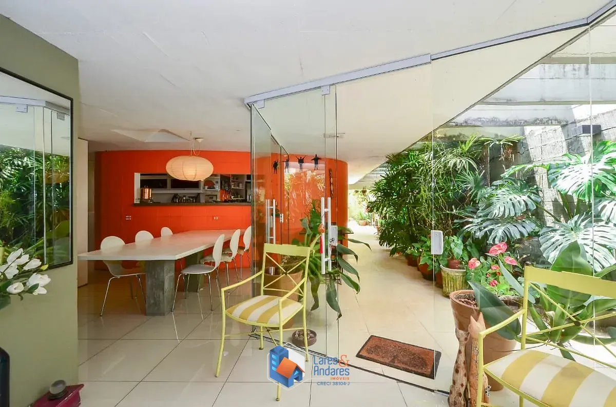 Imagem Casa para venda em Brooklin com 3 quartos, sendo 1 suíte, 367m²