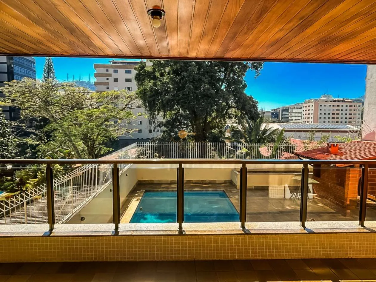 Imagem Apartamento para Venda em Teresópolis / RJ no bairro Agriões