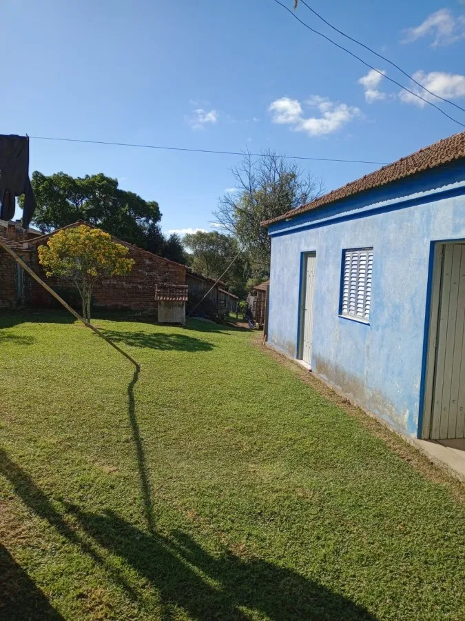 Imagem Sítio para Venda em Canguçu, zona rural, 3 dormitórios, 1 banheiro, 3 vagas