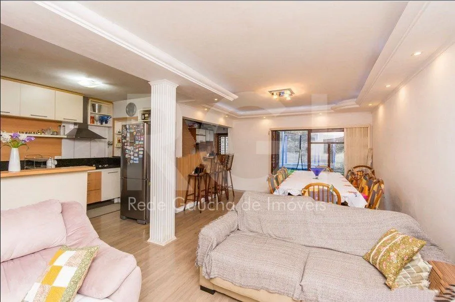Imagem Casa 3 dormitórios à venda Menino Deus Porto Alegre/RS