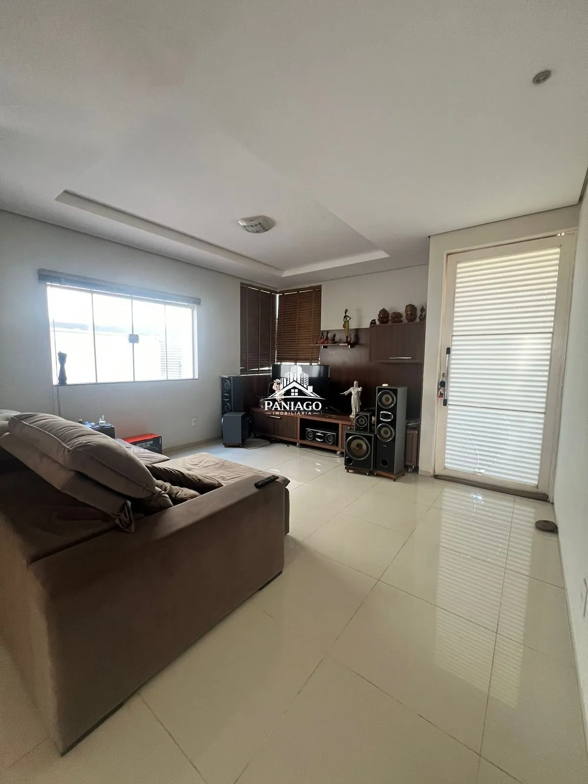 Imagem Casa à venda no Condomínio Belvedere I com 4 quartos e piscina em Cuiabá/MT