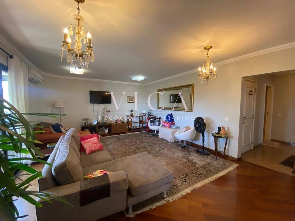Imagem Alphaville| Europa 202m² 4 dorms, 3 suítes, 3 vagas e varanda|R$ 1.885.000