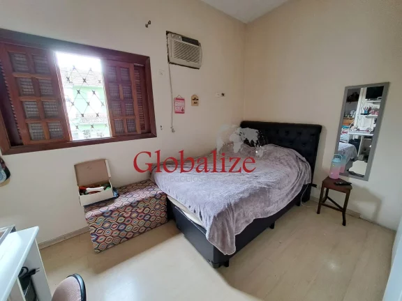 Imagem Sobrado à venda com 118m², 3 quartos, 2 suítes, 2 vagas, churrasqueira por R$1015.000,00 no Boqueirão em Santos
