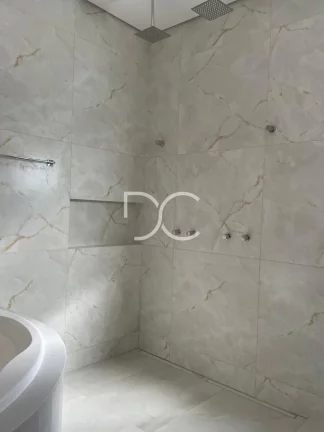 Imagem Condomínio Alphaville Nova Esplanada 3 - Venda Casa Térrea | AC 249m² | AT 465 m² | 3 Suítes | 1 Sala de TV | 5 Ban | 4Vagas | Piscina