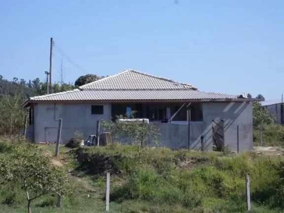 Imagem SITIO EM S.J.CAMPOS, PRÓXIMO DA CIDADE, COM CASA DE 3 DORMITÓRIOS (1 STE), 5 LAGOS PARA PESCARIA