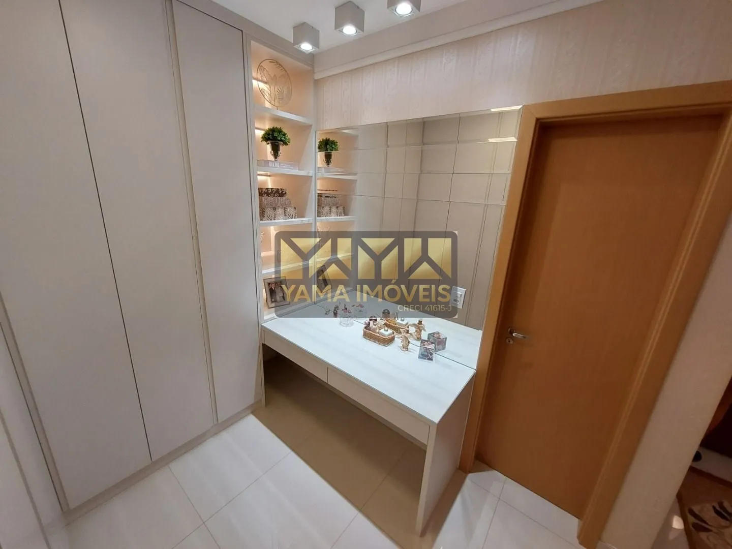 Imagem Place Vendome - Apartamento a venda no edifício Place Vendome, 3 suítes, 200 M², 3 vagas