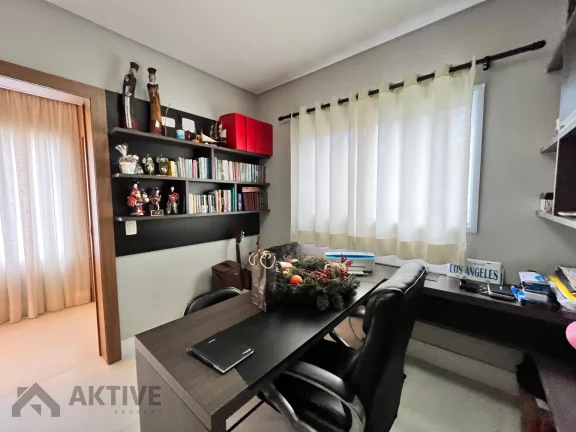 Imagem Casa de Condomínio em Suru - Santana de Parnaíba, SP