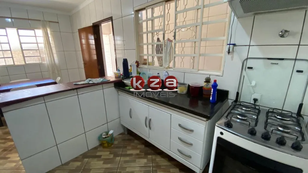 Imagem Casa à venda em Valinhos-SP, Jardim Universo: 4 quartos, 1 suíte, 1 sala, 2 banheiros, 4 vagas de garagem, 177m².