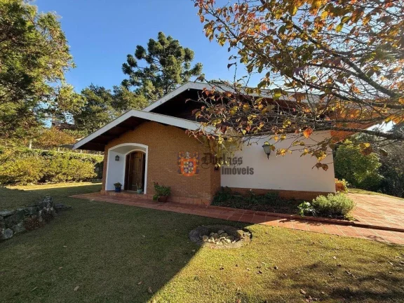 Imagem Casa com 4 dormitórios à venda, 267 m² por R$ 1.500.000,00 - Jd do Embaixador - Campos do Jordão/SP