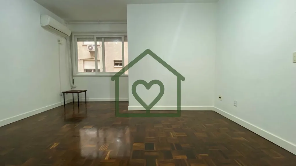 Imagem Apartamento de 2 dormitórios no Centro Histórico! Excelente apartamento, em prédio tradicional, a...