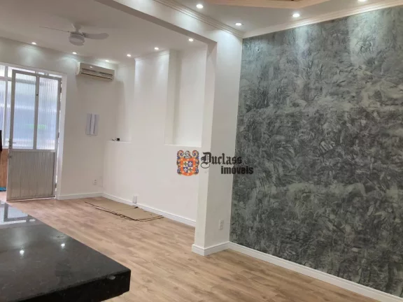Imagem Apartamento com 2 dormitórios à venda, 80 m² por R$ 405.000,00 - Centro - São Vicente/SP