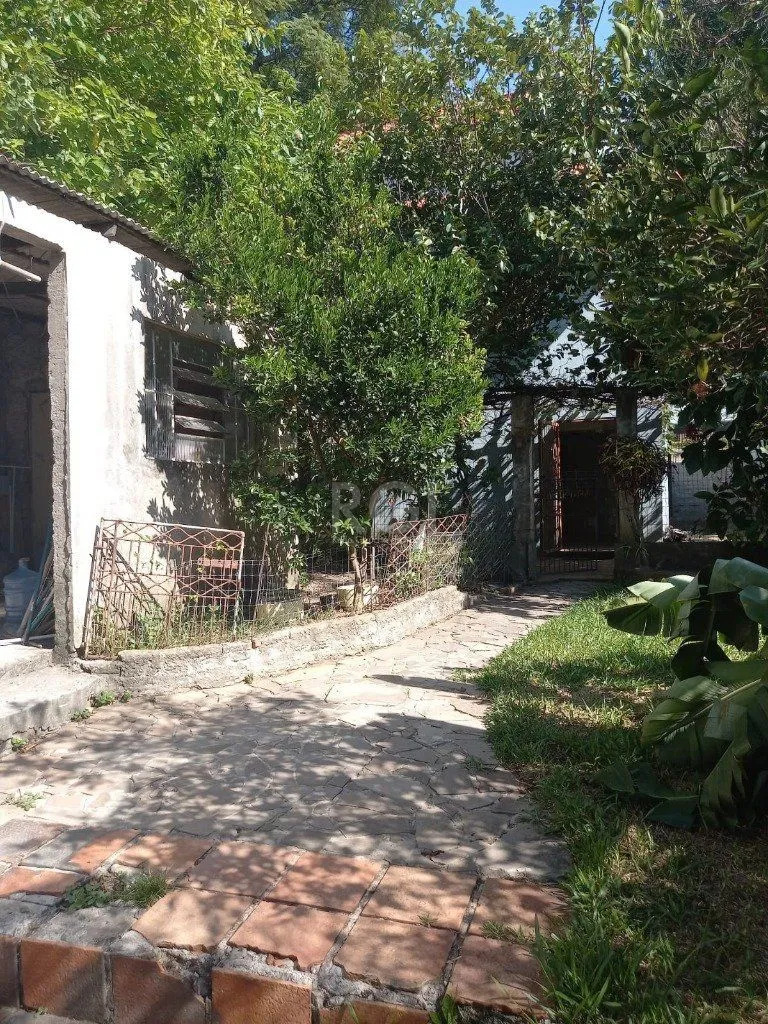 Imagem Casa para Venda - 345.22m², 3 dormitórios, 3 vagas - Teresópolis