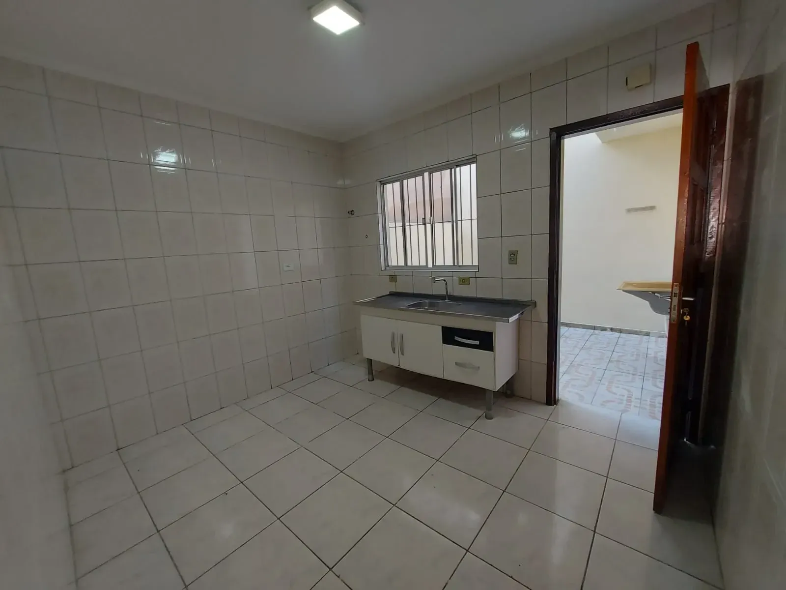 Imagem Sobrado com 2 Quartos para Alugar, 80 m² em Itaquera - São Paulo