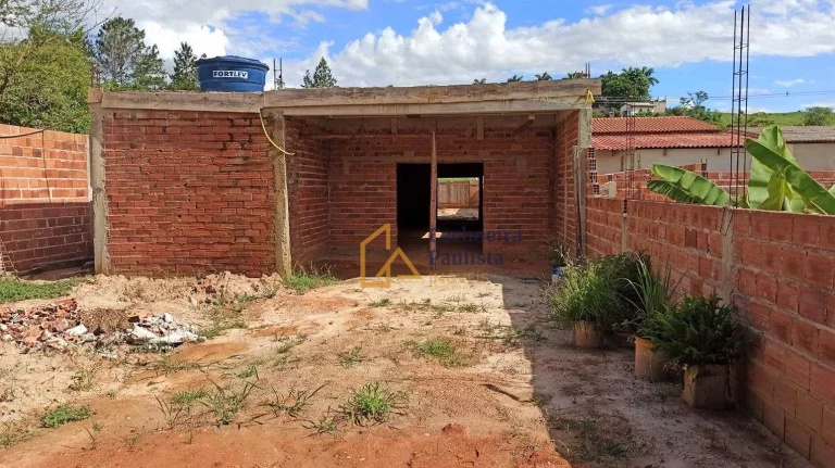 Imagem Casa em construção à venda, com 3 dormitórios - 270 m² - Embaú - Cachoeira Paulista/SP