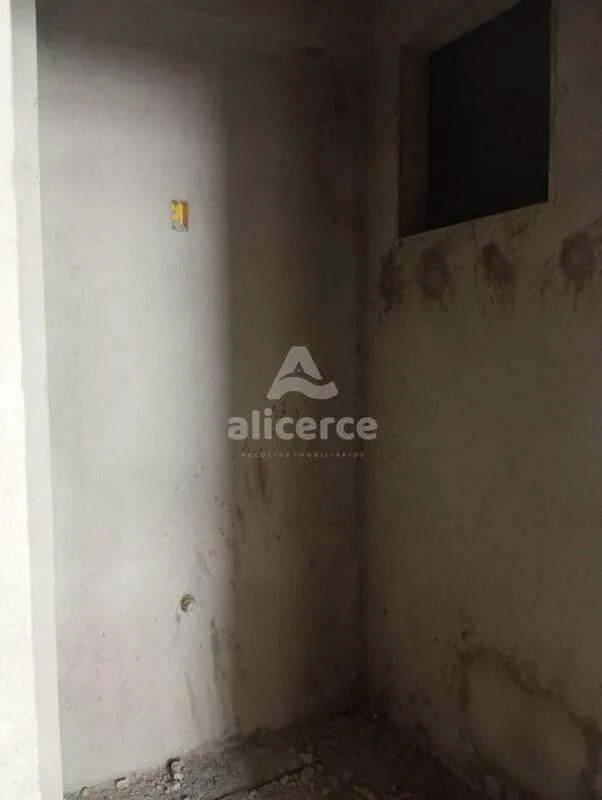 Imagem Apartamento de 86m² com 2 suítes + lavabo - no bairro Campinas, São José/SC