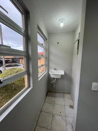 Imagem Apartamento com 2 Quartos no Fazendinha - Cic - R$210 mil