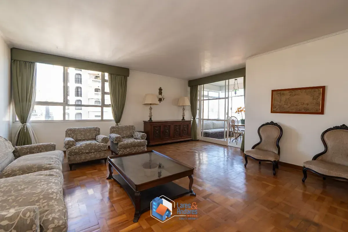 Imagem Apartamento para venda em Morro dos Ingleses com 3 quartos, sendo 1 suíte, 220m²