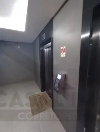 Imagem CASAL IMÓVEIS VENDE OU ALUGA SALA COMERCIAL CRISTAL CORPORATE BUSINESS