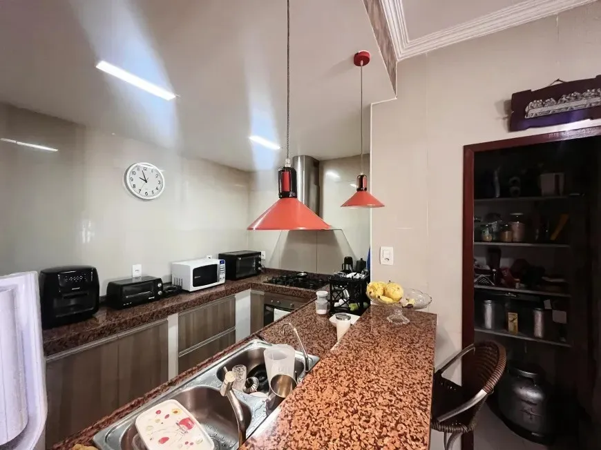 Imagem Casa para Venda em Fortaleza, Parquelândia, 3 dormitórios, 2 banheiros, 4 vagas